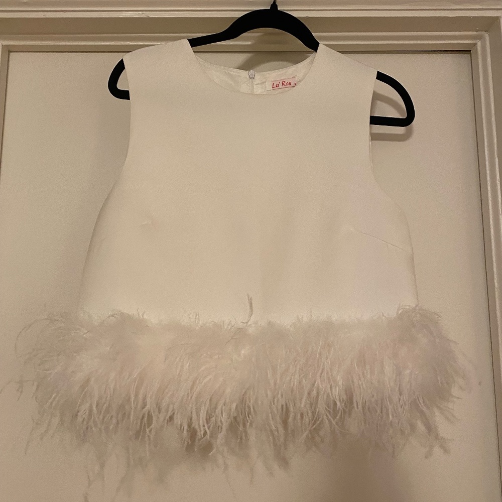 White feather tank
